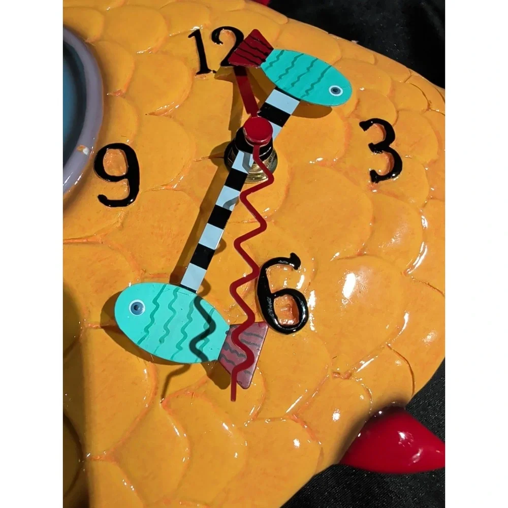 Allen Designs Wide-Eyed Fishy Shaped Wall Clock W/O Pendulum *Read*‎